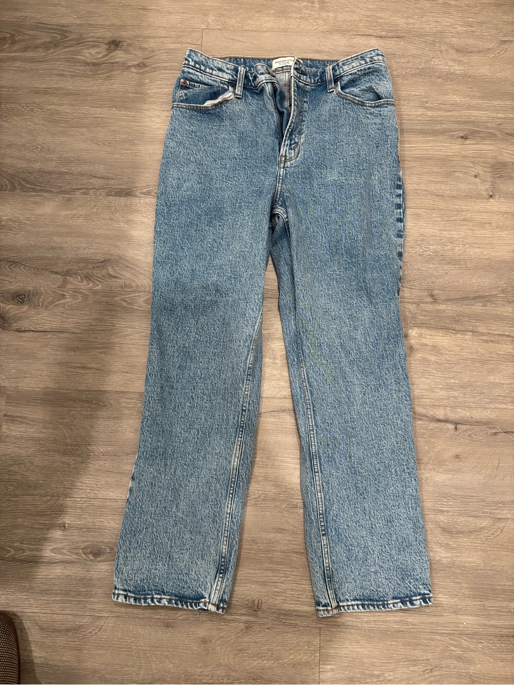 Abercrombie & Fitch 90s Straight Leg Ultra High Rise Jeans - Light Blue Denim